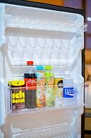 Premium Collins Boulevard Near Airport