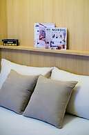 Premium Collins Boulevard Near Airport