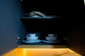 Premium Collins Boulevard Near Airport