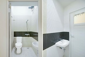 OYO 94494 Krekot Residence Pasar Baru