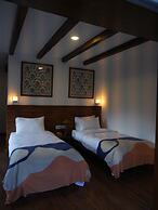 Mountain Lodges of Nepal Manang