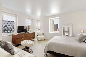 Midtown 5 Bedroom Duplex Luxury Penthouse, 2,500 sq ft, Sleeps 10, Man