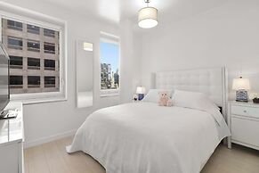 Corporate or Luxury 4 Bedroom Penthouse Steps From Times Square Sleeps