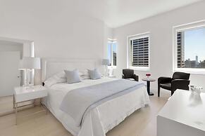 Corporate or Luxury 4 Bedroom Penthouse Steps From Times Square Sleeps