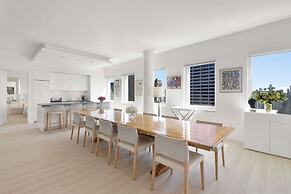 Corporate or Luxury 4 Bedroom Penthouse Steps From Times Square Sleeps
