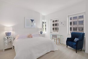 Corporate or Luxury 4 Bedroom Penthouse Steps From Times Square Sleeps