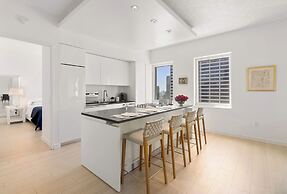 Luxury 4brm 2500 sq ft Penthouse - Walk to Times Square
