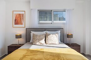 Elegant City Central Suite