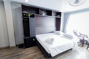 Awenasa by Livinginn