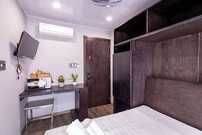 Awenasa by Livinginn