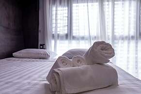 Awenasa by Livinginn