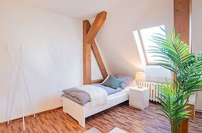 Spacious Apartment In Strausberg - Sleeps 6