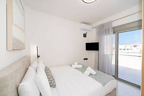 Acropolis View - Stylish City Penthouse