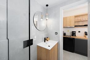 Acropolis View - Stylish City Penthouse