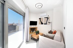 Acropolis View - Stylish City Penthouse