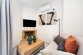 Acropolis View - Stylish City Penthouse