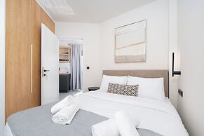 Acropolis View - Stylish City Penthouse