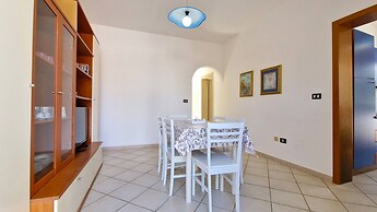 Blue Sky Cottage Just a few Steps From the Beach