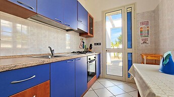 Blue Sky Cottage Just a few Steps From the Beach