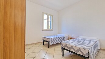 Blue Sky Cottage Just a few Steps From the Beach