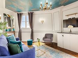 Merveil Luxury Suites - Royale - Saint Honore view