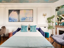 Merveil Luxury Suites - Royale - Saint Honore view