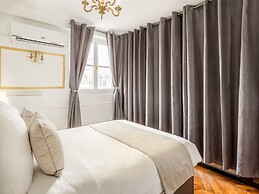 Merveil Luxury Suites - Royale - Saint Honore view