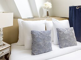 Merveil Luxury Suites - Royale - Saint Honore view