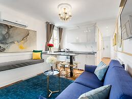 Merveil Luxury Suites - Royale - Saint Honore view