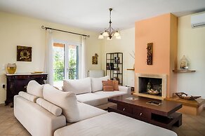 The Olive Project - Villa Maria with Private Pool by Konnect