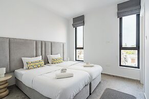 Solara - Stylish Balcony Apartments in Larnaca