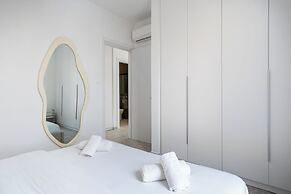 Solara - Stylish Balcony Apartments in Larnaca