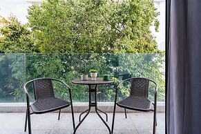 Solara - Stylish Balcony Apartments in Larnaca