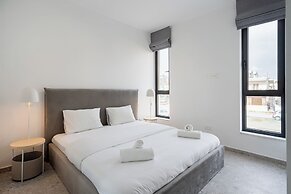 Solara - Stylish Balcony Apartments in Larnaca