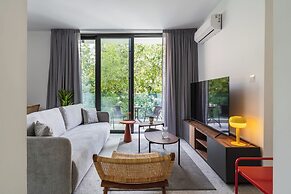 Solara - Stylish Balcony Apartments in Larnaca