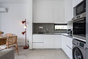 Solara - Stylish Balcony Apartments in Larnaca