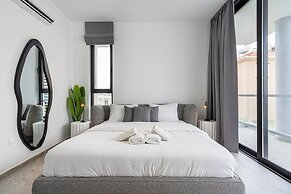 Solara - Stylish Balcony Apartments in Larnaca