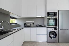 Solara - Stylish Balcony Apartments in Larnaca