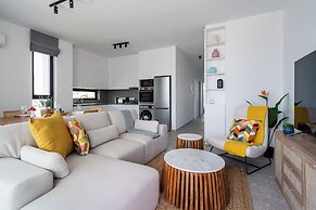 Solara - Stylish Balcony Apartments in Larnaca
