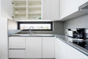 Solara - Stylish Balcony Apartments in Larnaca