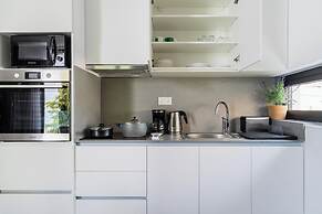 Solara - Stylish Balcony Apartments in Larnaca