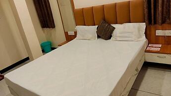 Hotel Sarthak Palace