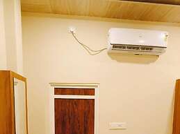 Hotel Sarthak Palace