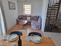 Apartment Kastilac with sea view