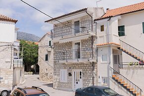 Apartment Kastilac with sea view