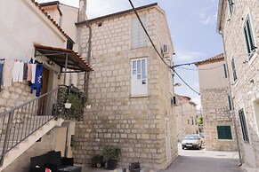 Apartment Kastilac with sea view