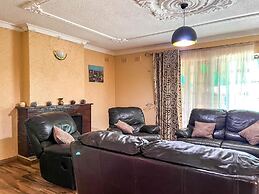 3 bed Cozy Homestay for Groups in Lundi Park - 2292