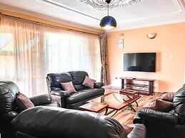 3 bed Cozy Homestay for Groups in Lundi Park - 2292