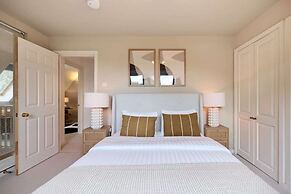 Chiswick Views & Space Elegant 3bdr Duplex With Parking