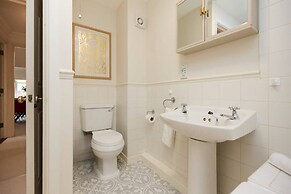 Chiswick Views & Space Elegant 3bdr Duplex With Parking
